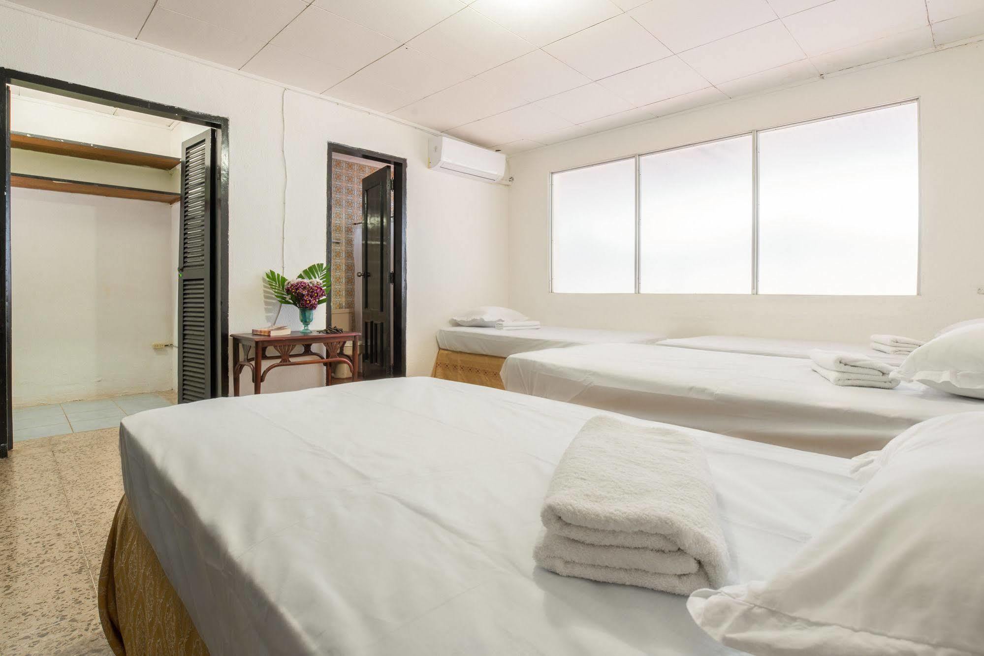 Pandora Hostel Манагуа Экстерьер фото